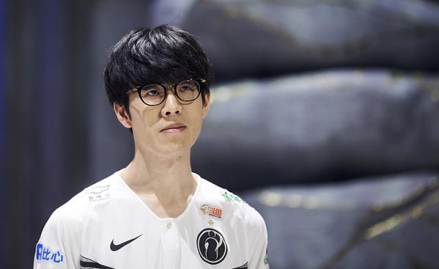 3-2！石川祐希9分+二连胜 詹内利绝杀 尼科洛夫21分难救主